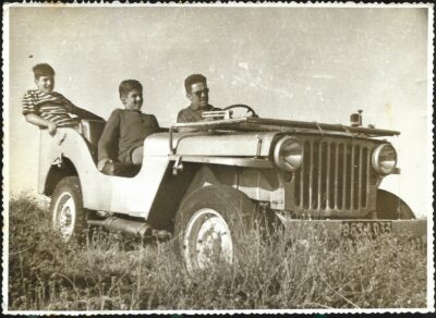 la jeep willys du père de christian dans les dunes de Moliets